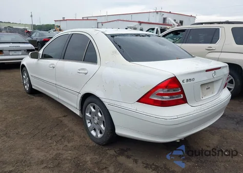 2006 Mercedes-Benz C 350 Luxury/Sport из США, поврежденный, VIN WDBRF56JX6F780385